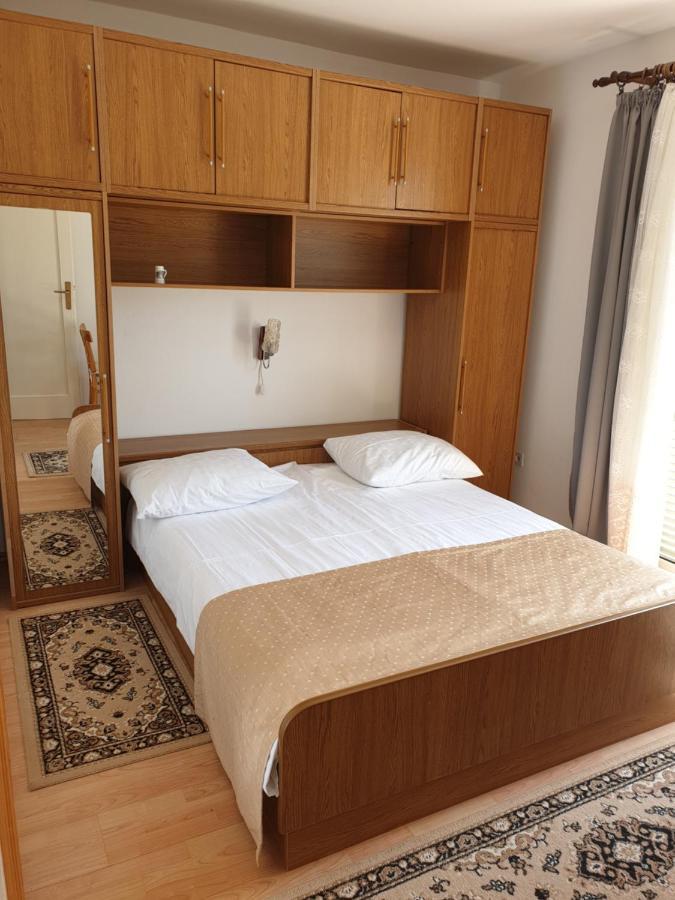 Apartmani I Sobe Jusic 拉布 外观 照片