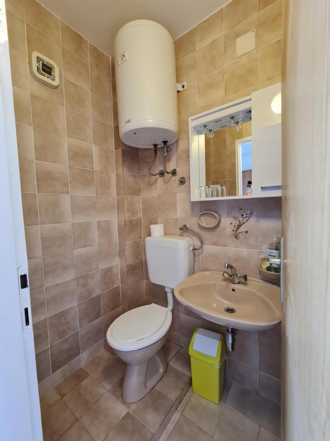 Apartmani I Sobe Jusic 拉布 外观 照片